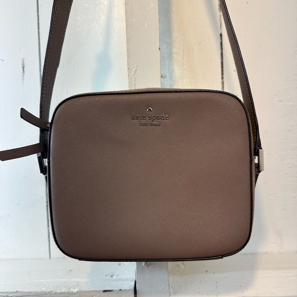Kate Spade Newbury Crossbody Bag Rich Brown Silver Accents Capsule Wardrobe - Picture 14 of 15